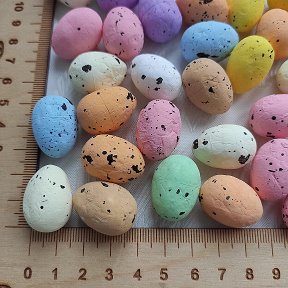 Фотография "Яйцо пенопластовое крашеное 2,4 - 2,5 см
1 шт 6=
Все кривенькие, но смотрятся хорошо"