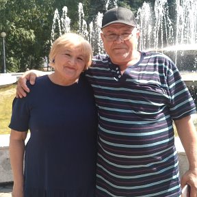 Фотография "Город Уфа мы около фонтана парк Ленина лето жара."