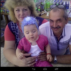 Фотография "День села Зеленополь 2015 года, наша с дедушкой внученька Виталина, наша красуня!!!"