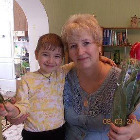 Фотография "8 марта, внучок Алешенька пришел поздравить бабушку..."