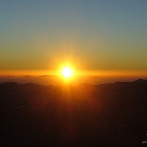Фотография "Рассвет на Горе Моисея....декабрь-2007"