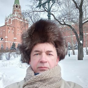 Фотография "На митинге 23 февраля 2021 года. Очень холодно.. Александровский сад, за спиной Троицкая башня Кремля."