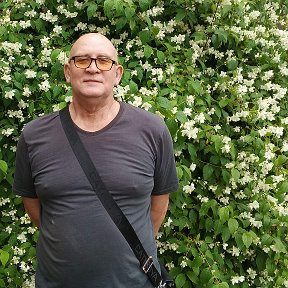 Он гуров виталий михайлович друзья фото подписки