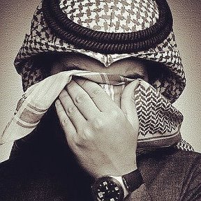 Фотография "Никто не поймет твою боль, 

кроме Аллаха."