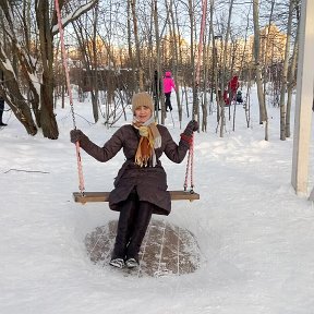 Фотография "Детство кончилось когда-то, но зовёт нас иногда... :) "