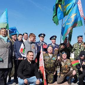 Фотография "Ветераны-Десантники и молодежь на площади Победы...
Витебск, 9 мая 2024 г."