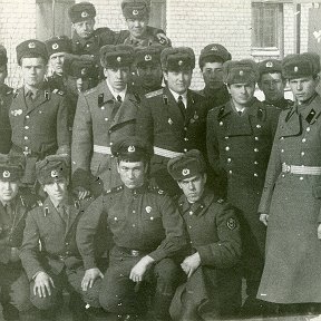 Фотография "С Днем Советской Армии и ВМФ, друзья! 23-е февраля 1980-го, Амурская обл.,Серышевский р-н, Украинка, 8-й зенитный ракетный дивизион С-125М 1028 зрп(Белогорск)."