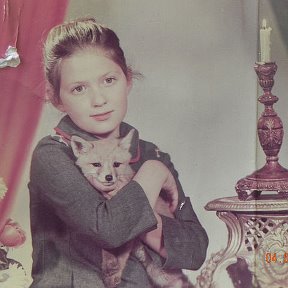 Фотография "Мне 9 лет,с лисенком по имени Митч."
