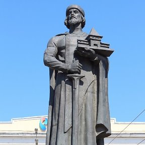 Фотография "Памятник Ярославу Мудрому в Ярославле"