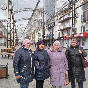 Фотография "четыре родные сестры Галя  Оля Я и Ира Екатеринбург"