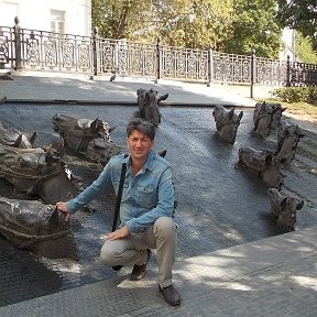 Фотография "Гогольевский б-р, возле памятника Шолохову"