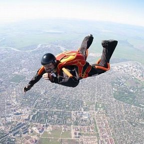 Фотография "Пусть кто то и не понимает в чем смысл такой любви . Их участь предполагает смотреть на все это лишь с Земли ."