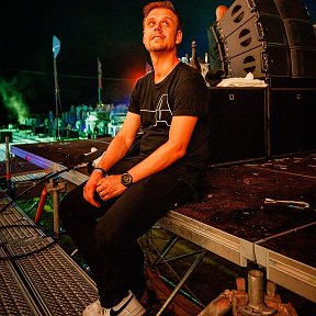 Фотография от Armin Van Buuren⎝⏠⏝⏠⎠