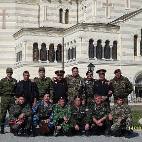 Фотография "Вот такие мы крымские казаки.На Покрова в Свято-Никольской церкви(Херсонес)"