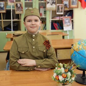 Фотография " Всех с праздником! Всем мирного неба над головой."