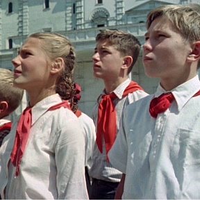 Фотография от Молодое советское поколение