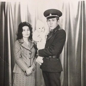 Фотография "Первые три месяца офицерской службы и сыну тоже!"