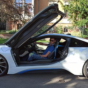 Фотография "BMW i8. Норм покатались."