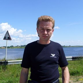 Фотография "на берегу Волги сфотографирован я сергей Кудряшов.переправа столпино 2008"