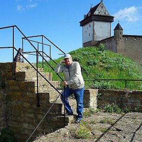 Фотография "Устал бродить по казематам Нарвского замка."