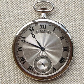 Фотография "https://www.instagram.com/p/BmfxoZoHC2U/?igref=okru
Карманные часы, PATEK PHILIPPE, Швейцария, Женева, платина 950 проба , 46.5мм, 66грамм, 1915-1920гг.

Цена: 8 000 евро"
