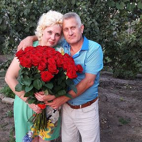 Фотография "Юбилей жены
45 лет-45 роз"