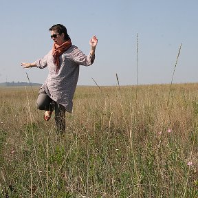 Фотография "Дикие танцы в хакасской степи"