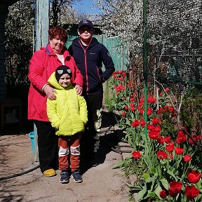 Фотография "Я с правнуками на Пасху 16 апреля"