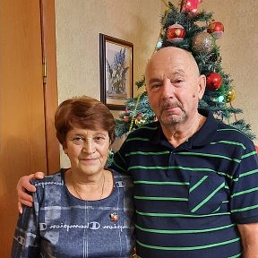Фотография "31.12. 2020 г. Мы с женой вместе, дай Господь, в Новом году будет 47 лет."