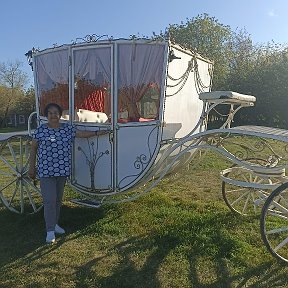 Фотография "На прогулке в усадьбе Скорняково- Архангельское, Липецкая область. "