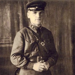 Фотография "Мой отец. Лейтенант Елисеев Матвей Дмитриевич. 1942 год. 1-й эксплуатационный железнодорожный полк."