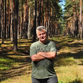 Фотография "Национальный заповедник Беловежская пуща. Сегодня невероятно солнечный погожий денек.Желаем всем мира и гармонии в душе и жизни! Цените каждый момент, ничто не повторяется 🌈 и жизнь бесценна!
Жизнь - словно фотография.  Получается лучше, когда улыбаешься! :)
Улыбайтесь чаще! С каждой новой улыбкой в мире рождается частичка добра :) ❤ ❤ ❤"