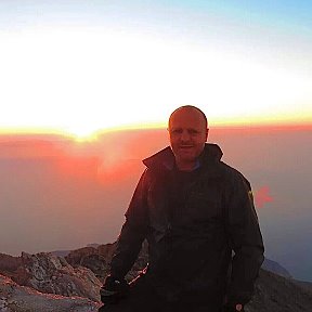 Фотография "Рассвет на вершине горы Афон "
