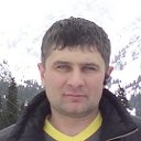 Владислав Леонов