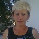 Наташа Перова