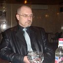 Виталий Баженов