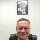 Анатолий Кирсанов