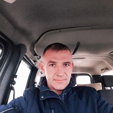 Денис Шутов бодибилдер
