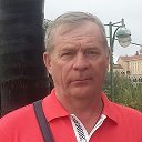 Михаил Апонасенко