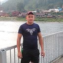 Максим Андраханов