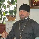 священник Андрей Возжеников
