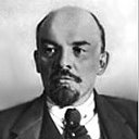 Ленин (в окопе)