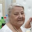 Людмила Титова-Пархоменко