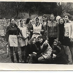 Алупка интернат. Алупка интернат. Санаторная школа интернат 1 алупка. Алупка интернат. Алупка школа 2 фото.