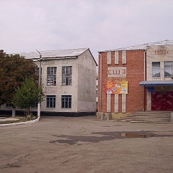 лабинск 3. лабинск 3. площадь победы лабинск. памятник танку ис-3 площадь победы лабинск. город усть лабинск 3 школа.