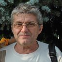 Анатолий Романенко