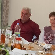 Валик и Татьяна Чекирлан