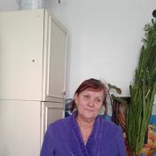 Полина Устинова