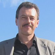 Олег Логвинов