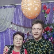 Александр Пономарев и мама валя